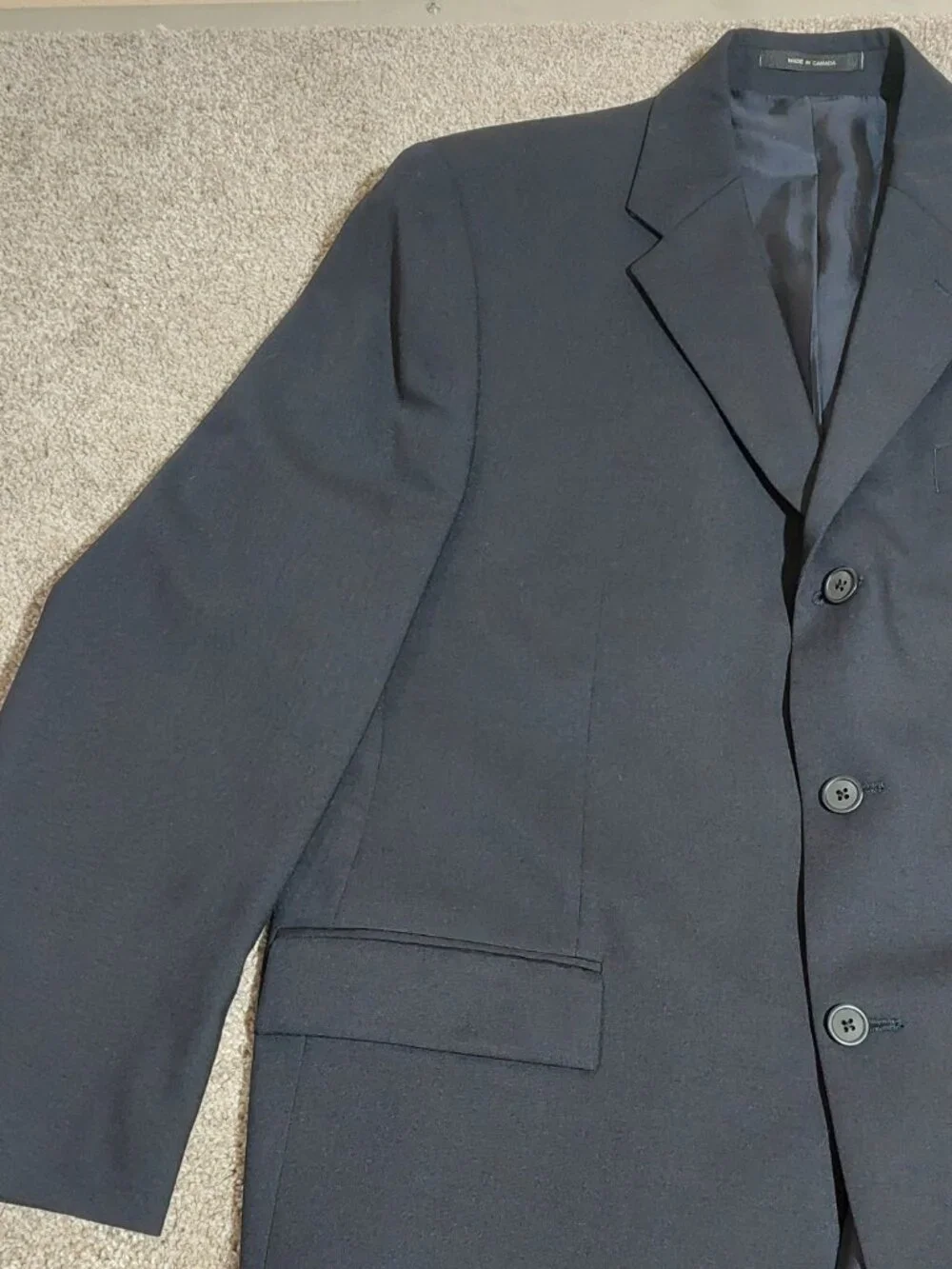 Calvin Klein Men's 100% Wool Blazer Sport Coat Midnight blue Size 42R